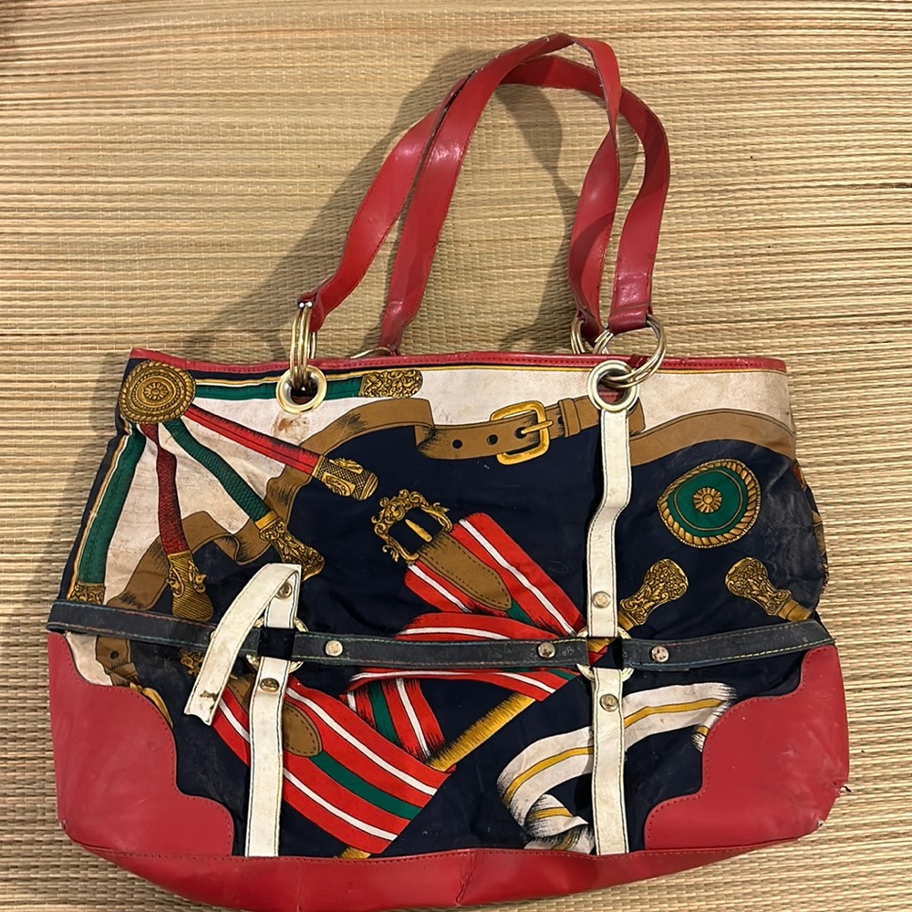 Paola Lungo Shoulder Bag